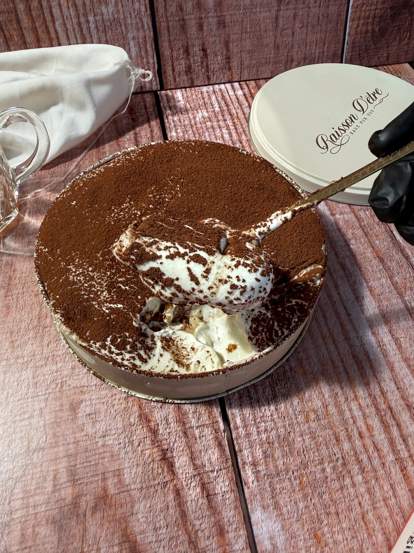 Tiramisu tiffin cake