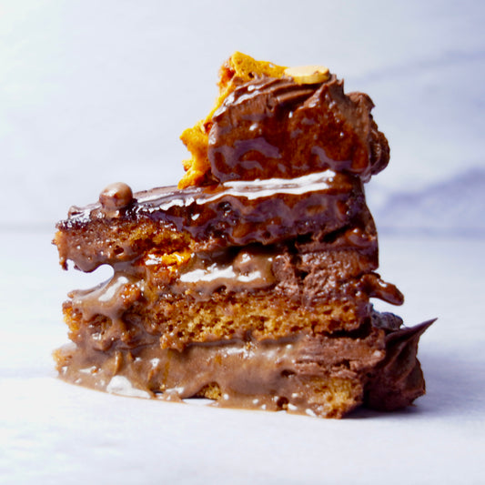 Toffee honeycomb cake