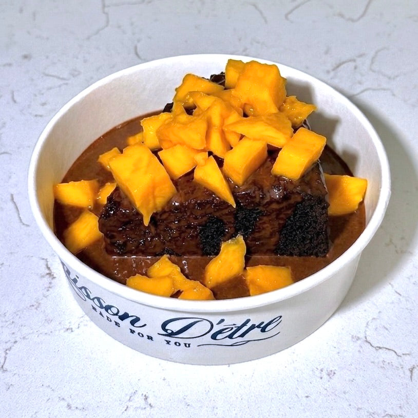 Mango chocolate cake slice (250 g)