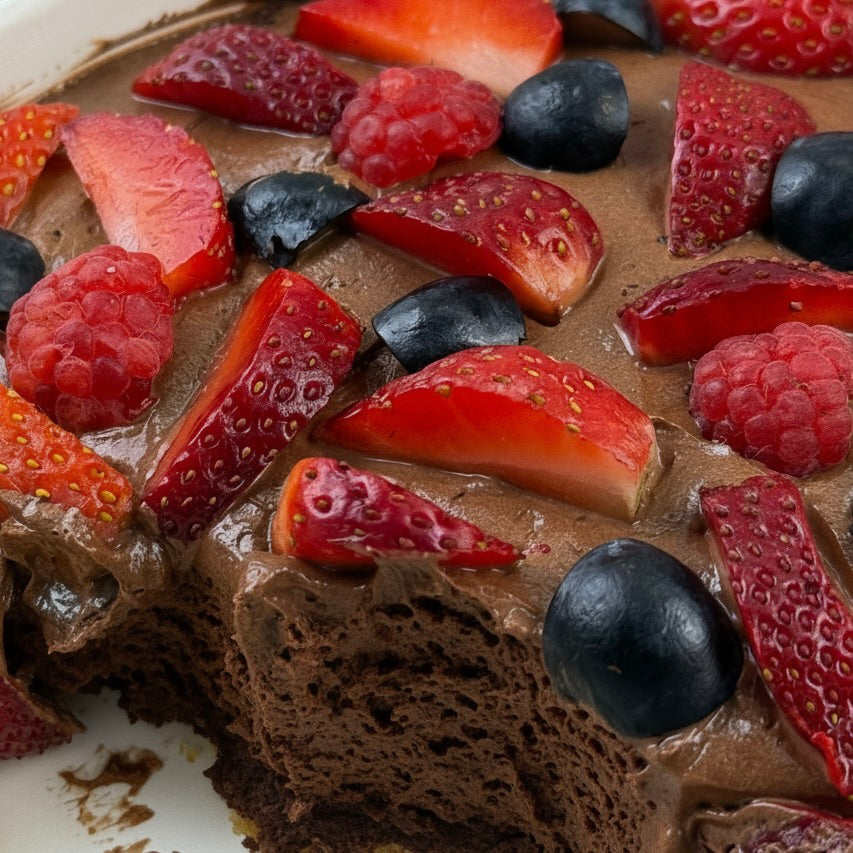 Mixed berries chocolate tiffin cake