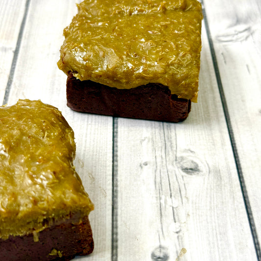 2 pistachio kunafa chocolate brownies