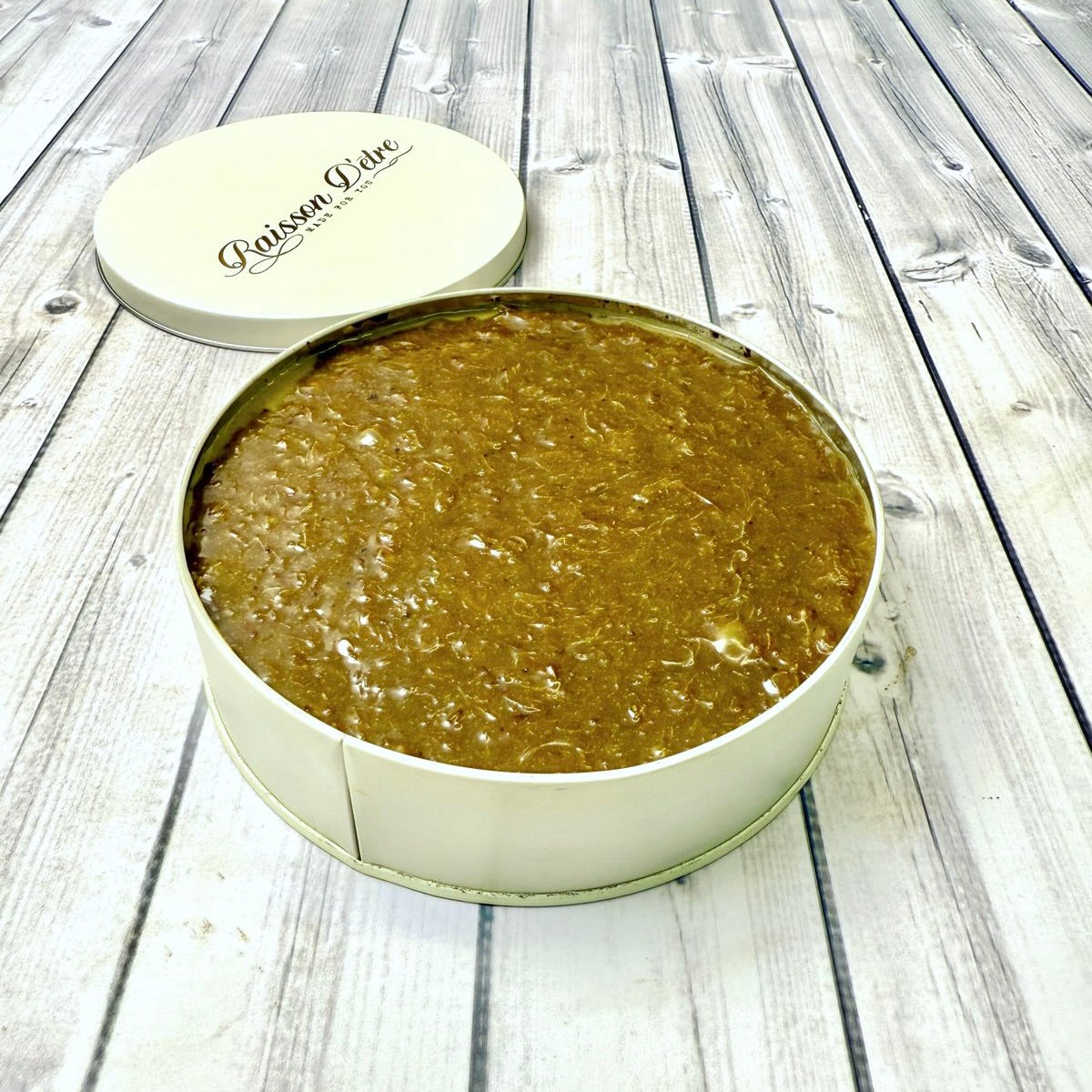 Pistachio kunafa chocolate tiffin cake