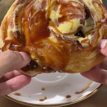 German Cinnamon Roll - September DROP